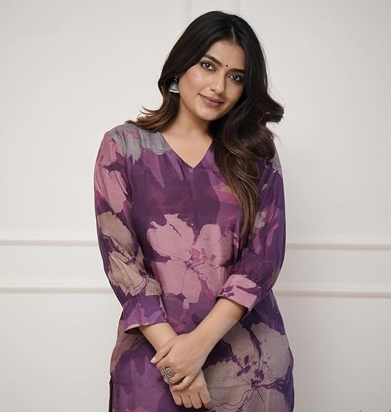Women's Chanderi Straight Printed Kurta with Pant