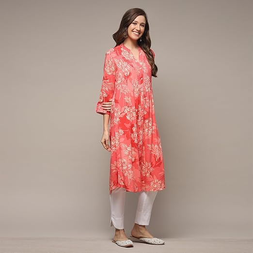 Women Liva Straight Printed Kurta (Coral)