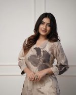 Women's Chanderi Straight Printed Kurta with Pant