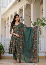 Cotton Blend Women Kurta Set