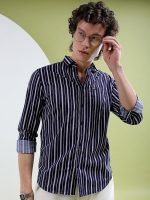 Men's Cotton Slim Fit Multi Striped Full Sleeves Cutaway Collar Casual Shirt