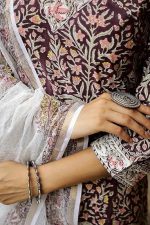 Women's Kurta Fashionably Traditional, Comfortably Chic: Embrace Fashion with Our Cotton Blend Ethnic Sets